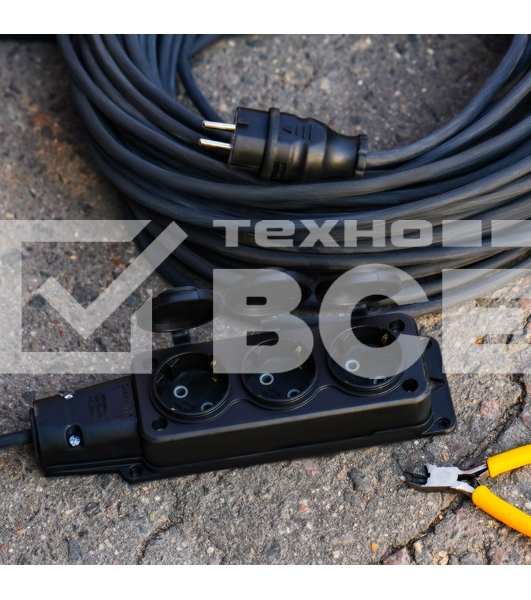 Удлинитель-шнур Rexant КГ 3х1.5, 30 м, 3 гнезда, морозостойкий, с/з, 16 А, 3500 Вт, IP44 (Сделано в России)