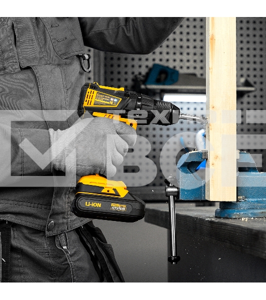 Тиски Россия слесарные,80 мм,поворотные 18662