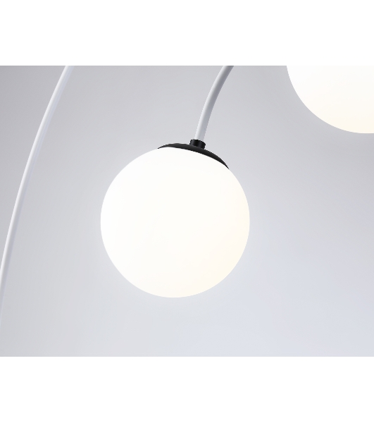 Светитльник Ambrella Light TR2572/4 WH/BK белый/черный E27/4 max 60W D790*1120