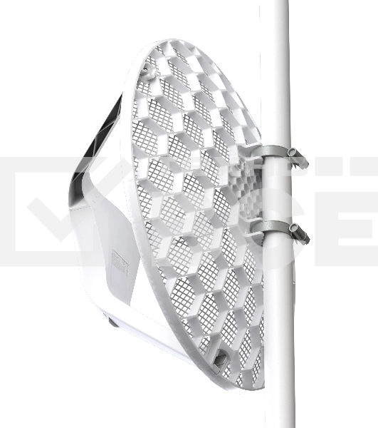 Точка доступа MikroTik LHG 5 Tripack (Three units of LHG 5 with 24.5dBi 5GHz antenna, Dual Chain 802.11an wireless, 600MHz CPU, 64MB RAM, 1x LAN, POE, PSU, RouterOS L3) – all three antennas in single box