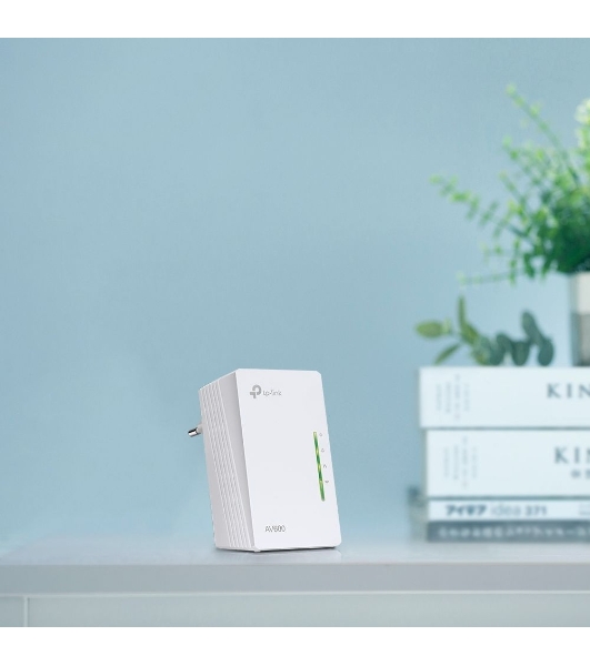 Сетевое оборудование TP-Link TL-WPA4220 300Mbps Wireless AV500 Powerline Extender, 500Mbps Powerline Datarate, 2 10/100Mbps Fast Ethernet ports, HomePlug AV, Plug and Play, WiFi Clone, Single Pack