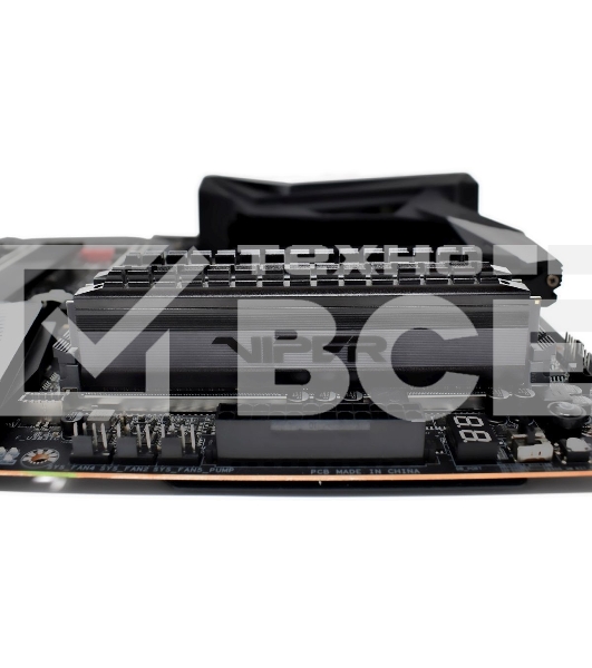 Оперативная память Patriot Viper 4 Blackout, DDR4, 16GB (2x8 GB), 3600 MHz, CL18, радиатор, чёрный